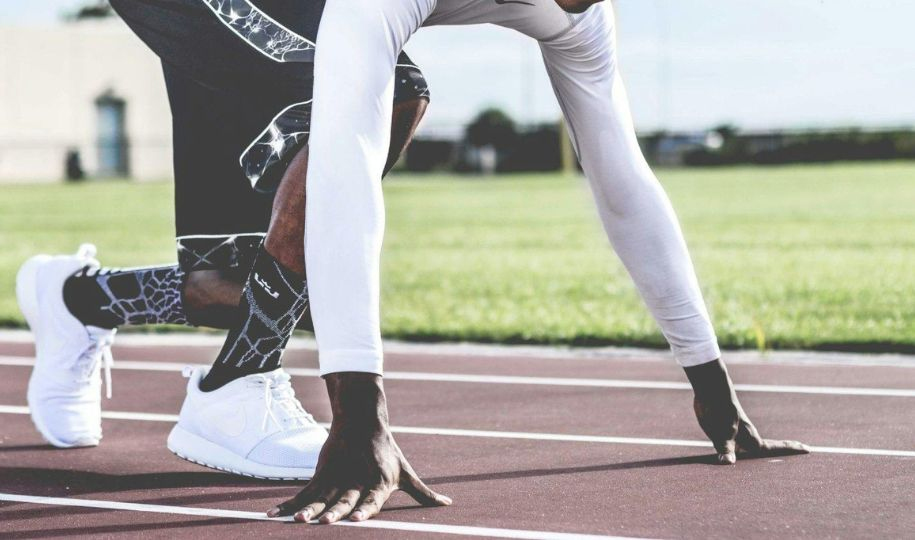 Olympic Track Champion Gets His Stolen Phone Back By Running After Thieves