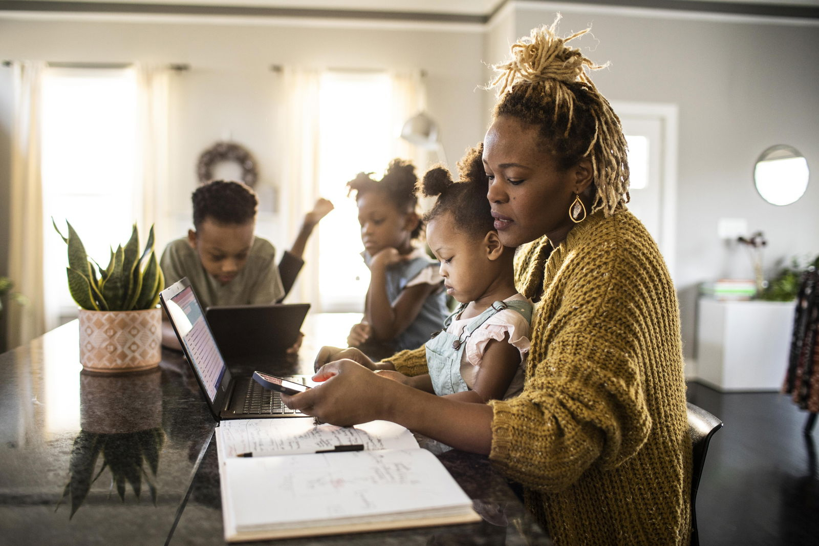 States Deregulating Childcare Programs Worsen Internal Issues, Report Says