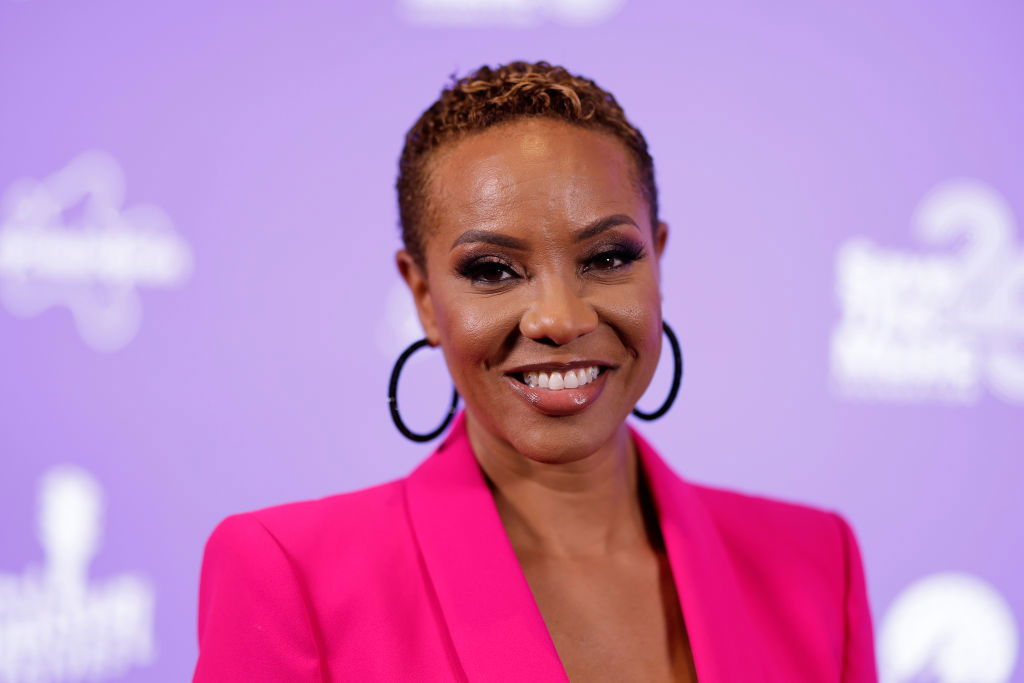 MC Lyte Tells Bowie State Graduates To ‘Keep On, Keepin On’ At School’s Winter Graduation