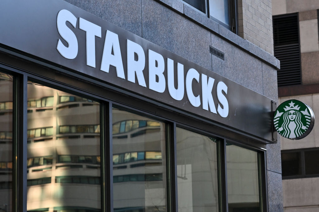 Starbucks to End Open-Door Policy, Prioritizing Paying Customers