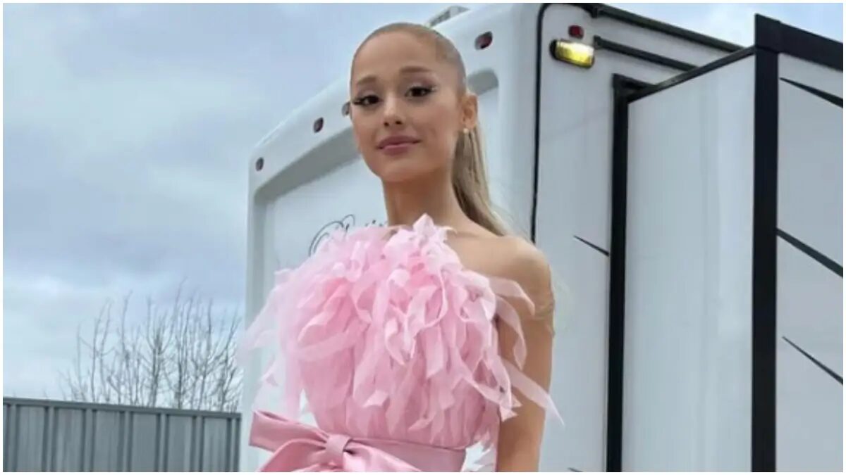 ‘What Happened to Her?!’: Ariana Grande’s Weight Loss Shocks Fans as Alleged Insider Shares the Real Reason Behind It