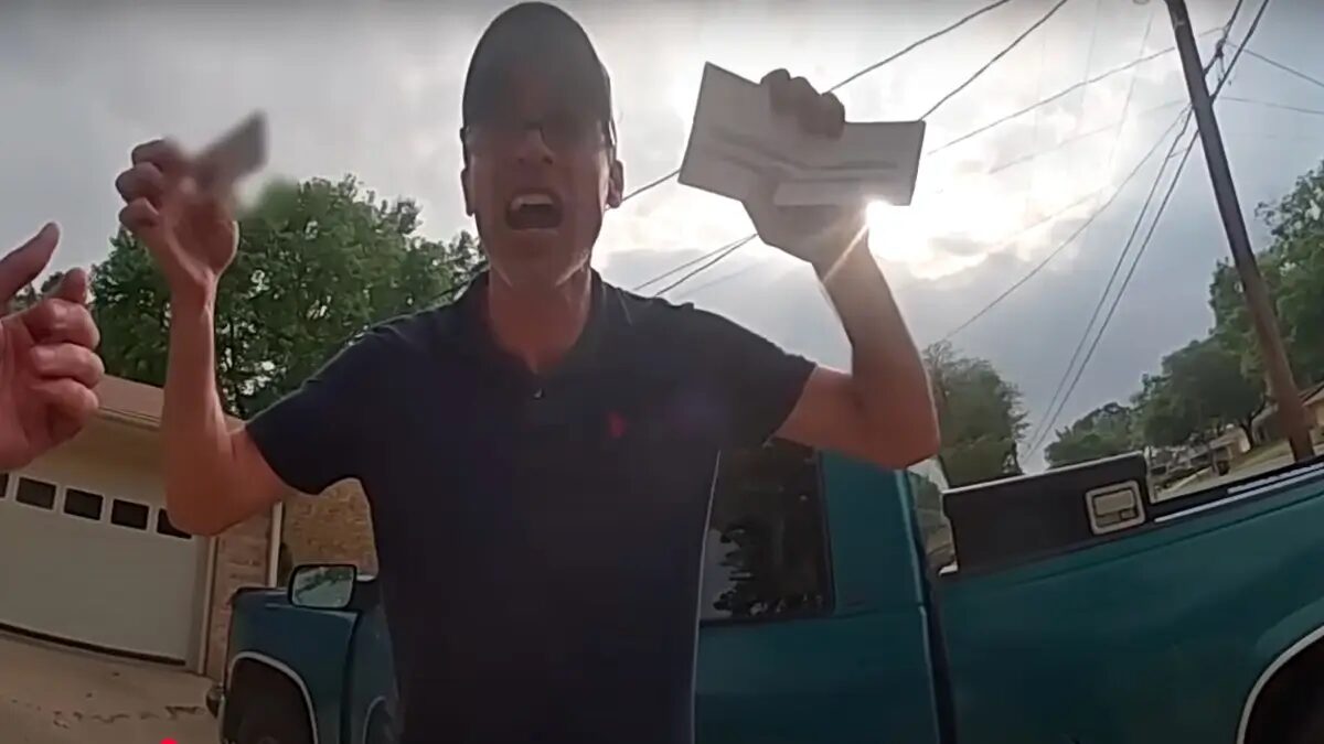 ‘I Will be As Aggressive As I Please!’: Entitled Man Unleashes Vicious Tongue Lashing on Texas Cop During Traffic Stop and Leaves Scene Unscathed, Video Shows