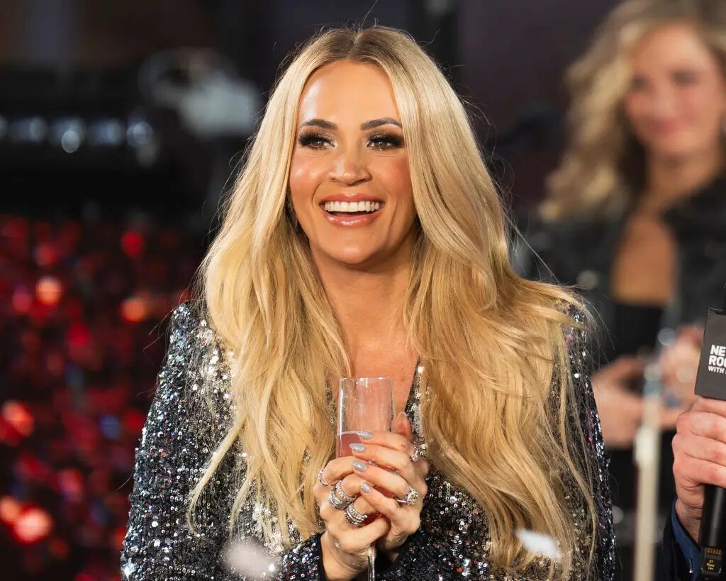 ‘What Happened to Her Face?’: Carrie Underwood’s ‘American Idol’ Return Derails After Fans Zoom In On Her ‘Swollen’ Face