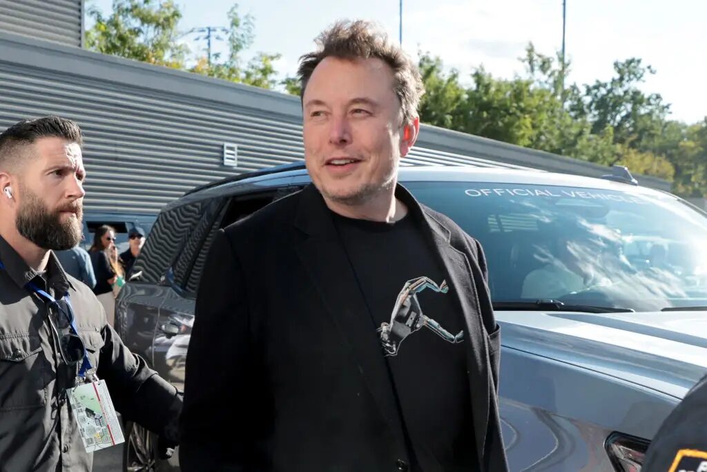 ‘Shut Up’: Elon Musk Faces Backlash After Calling Social Security ‘the Biggest Ponzi Scheme of All Time’ While His Companies Rake In Billions from U.S. Taxpayers