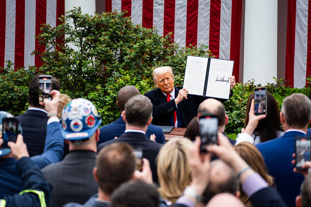 4 Republicans Break With Party To Undo Trump’s Tariffs Against Canada