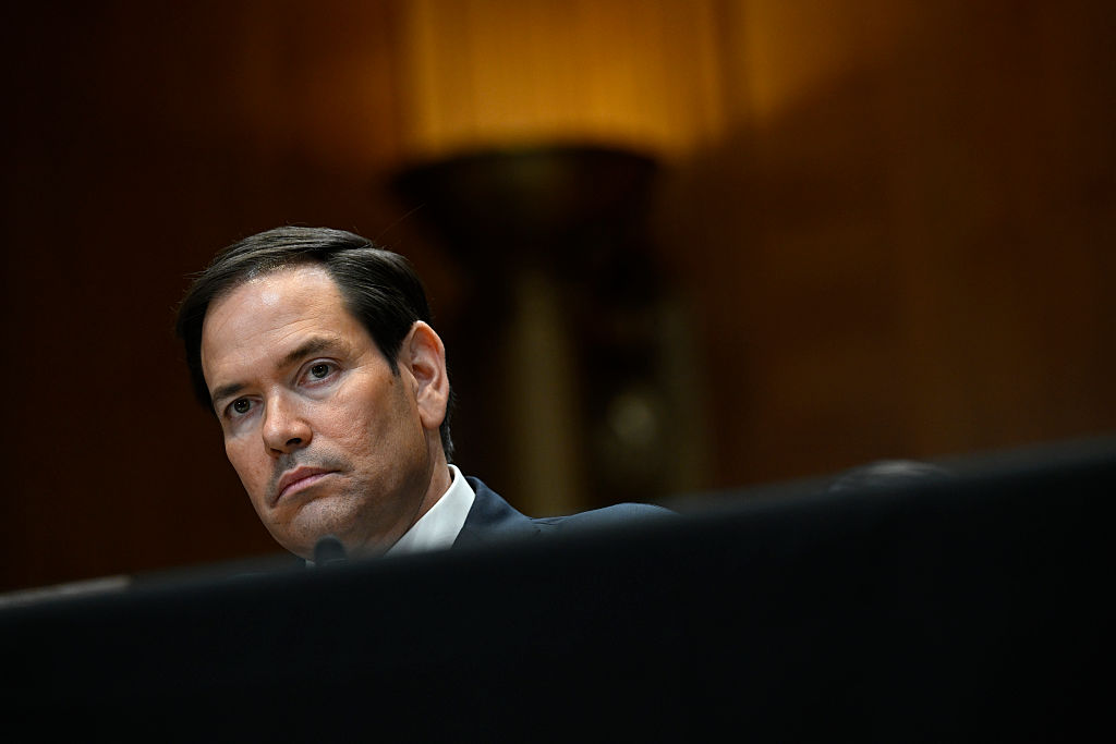 U.S. to Aggressively Revoke Visas for Chinese Students