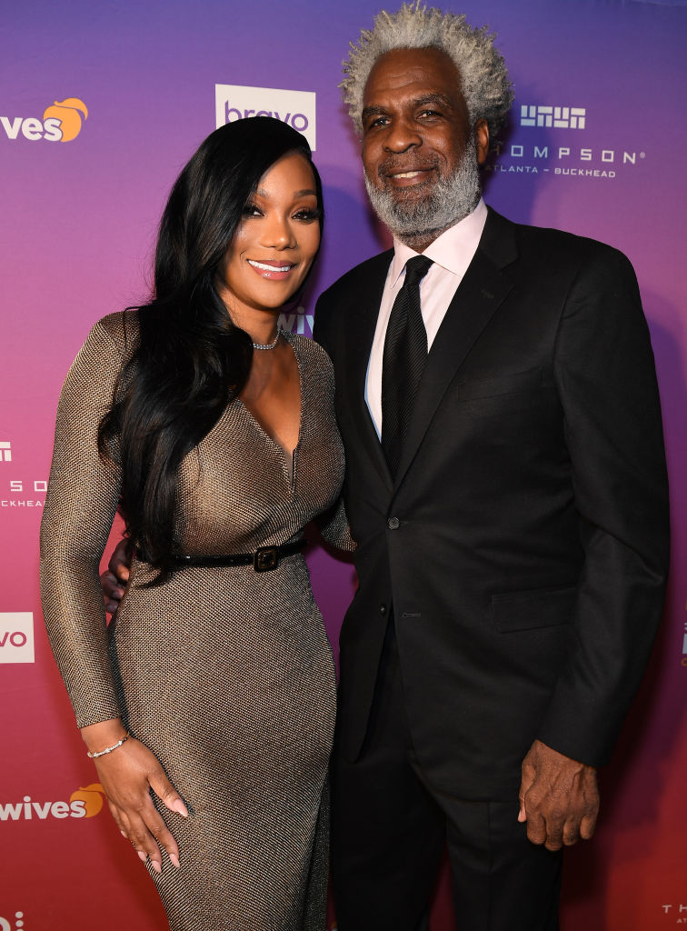 #RHOA Retraction: Charles Oakley Apologizes For Saying He Was ‘Drugged’ Before Marrying Angela Oakley, Houswife Humbly Bans Him From Podcasts