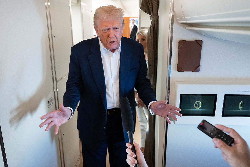 Trump’s CDC Purge Backfires As Layoffs Reversed Within 24 Hours, Social Media Responds To Major Screw Up