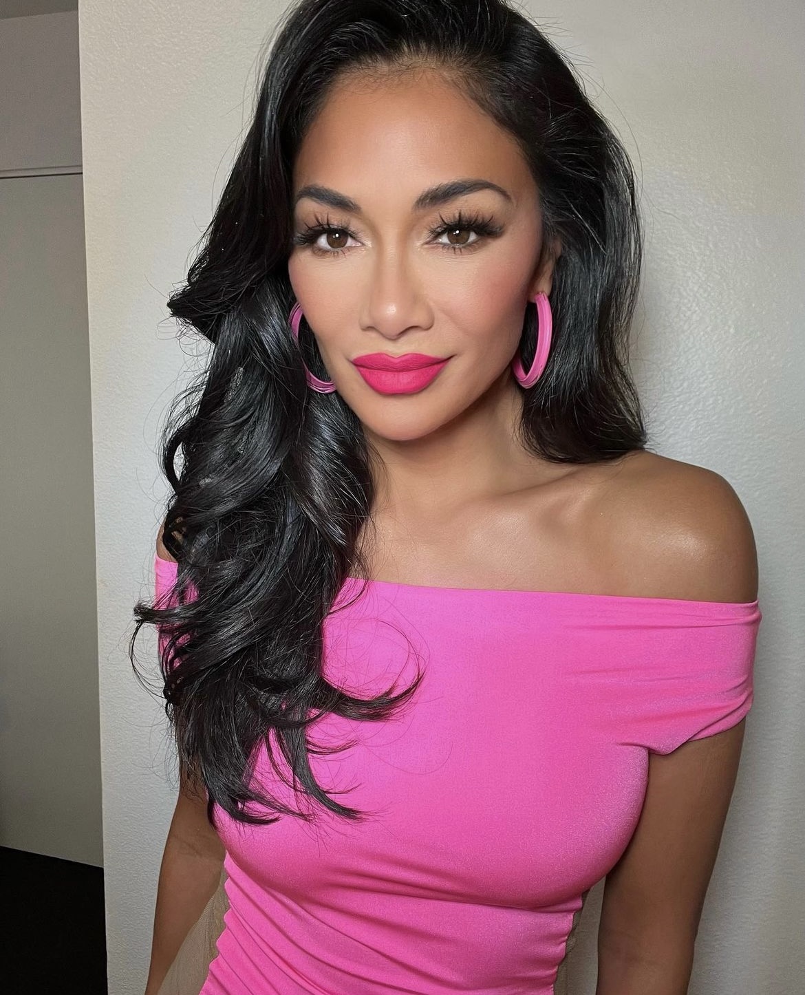 ‘What a View’: Nicole Scherzinger Flaunts Her Beach Bod In New Photos, Leaving Fans Mesmerized
