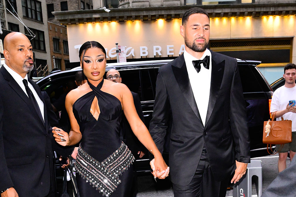 Hot Boy Fall? Klay Thompson Gives Dry Answer Regarding Meg Thee Stallion, X Thinks They Split