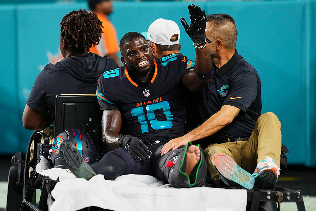 Tyreek Hill All Smiles Over Suffering Gruesome Season-Ending Knee Injury, X Reacts