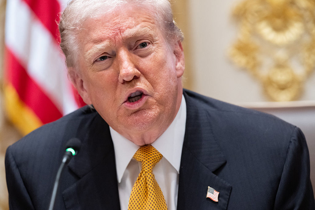 Trump Proposes $2,000 Tariff Dividend For Americans