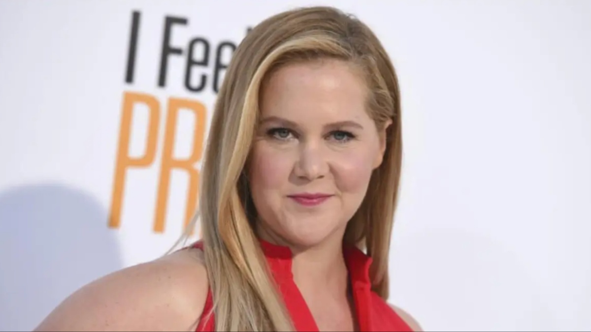 ‘Changed Since Losing Weight’: Amy Schumer Scrubs Her Instagram Clean and Steps Out Ringless as Divorce Rumors Explode Online