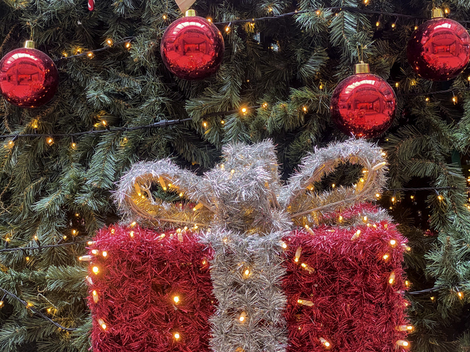 How To Cope With Holiday Stress And Stay Centered