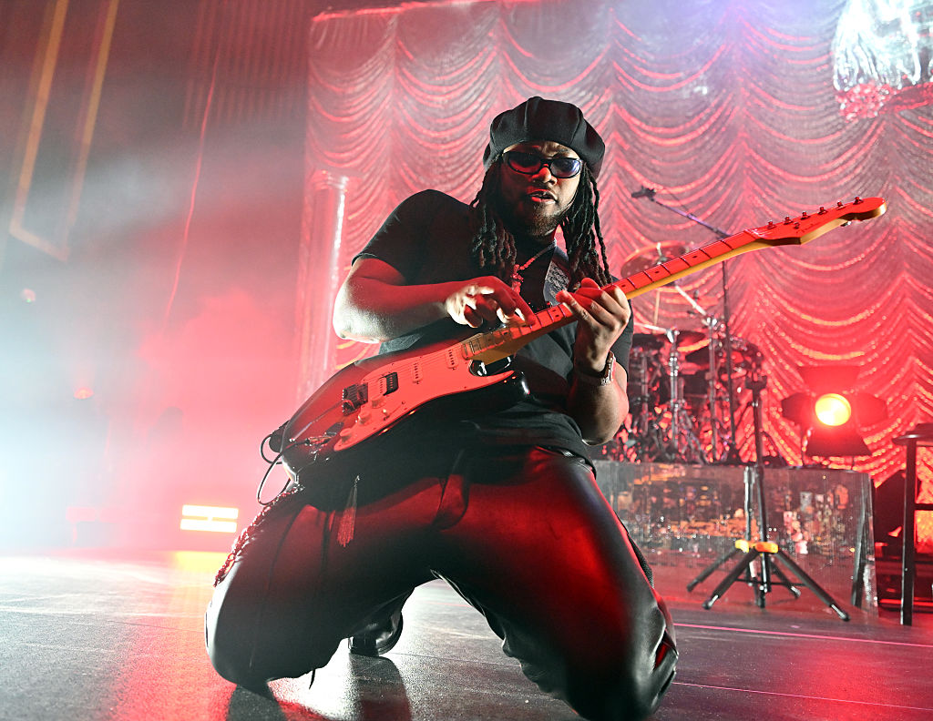 Leon Thomas Brings His Grammy-Nominated Rock-N-Soul Talents To Atlanta For ‘Mutts Don’t Heel’ Tour [Exclusive]