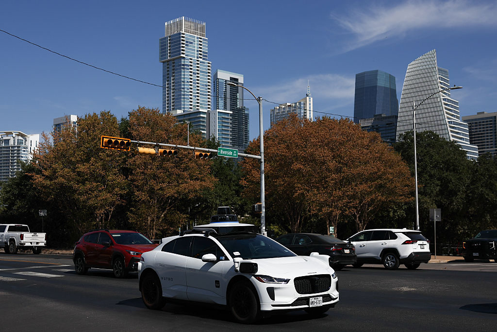 Woman Delivers Baby in Waymo Robot Vehicle