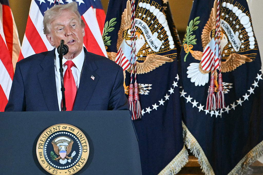 Delusional Donald Trump Says ‘Black People Know A Scam’ While Deriding Somali Immigrants—‘Black People Love Trump’