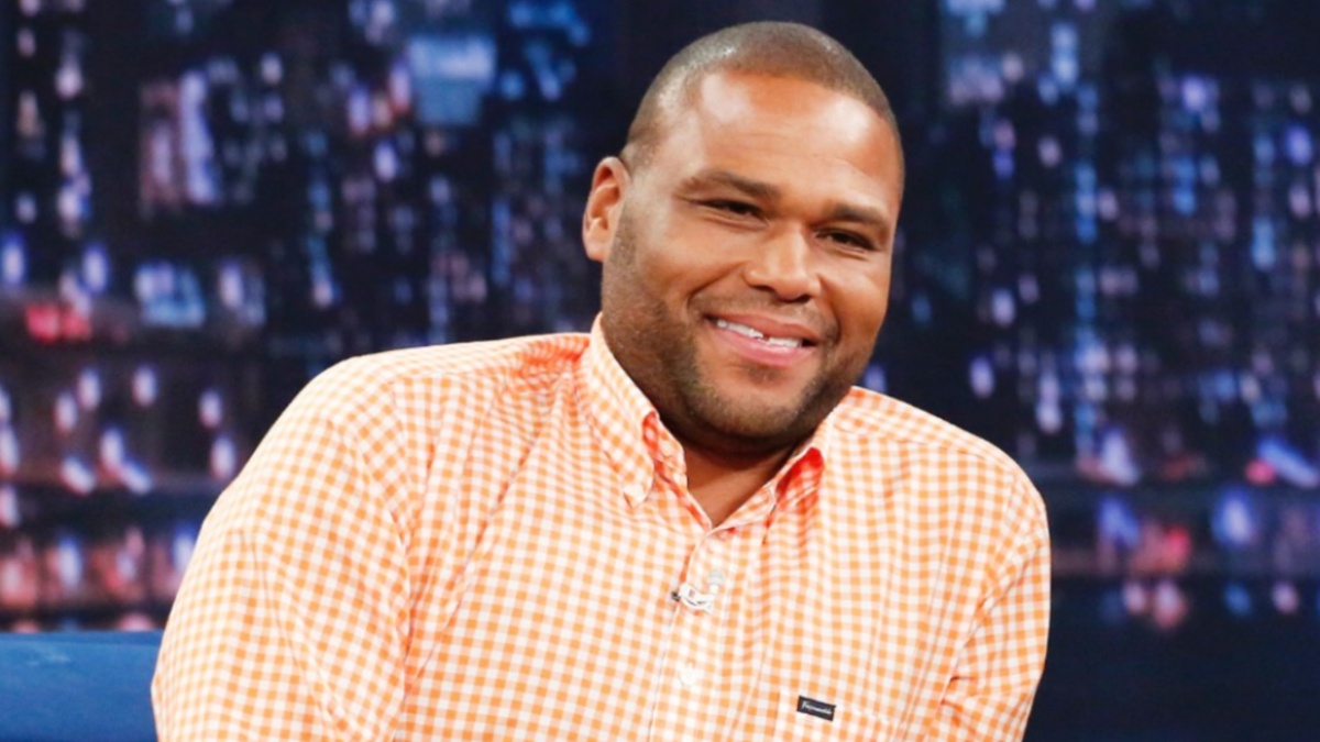 ‘Boy Lost Weight and His Mind’: Anthony Anderson’s Dinner Date with a Younger Actress Has Fans Saying His Post-Divorce Glow-Up Hit Different