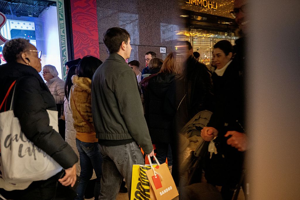 Retailers Add Holiday Gift Return Fees: What Shoppers Need to Know