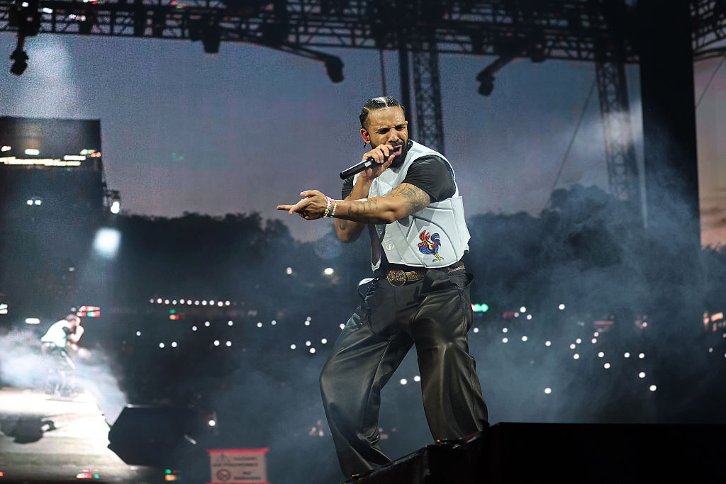 Drake Gifts BenDaDonnn Rolls-Royce Spectre Mansory