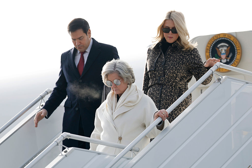 ‘Caught Again!’: Trump’s Public Humiliation at Davos Triggers a Panic Move By Karoline Leavitt — and a World Leader Turns It Into a One-Tweet White House Embarrassment