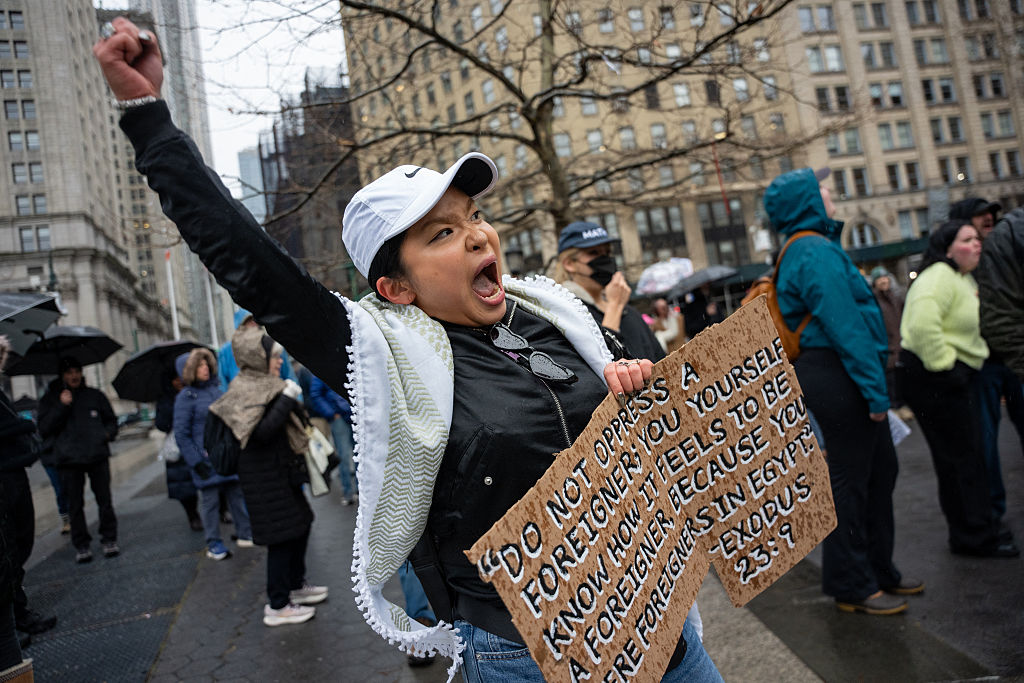 Polls Show Many In The US Disapprove Of ICE Violence And Believe Renee Nicole Good’s Killing Was Unjust