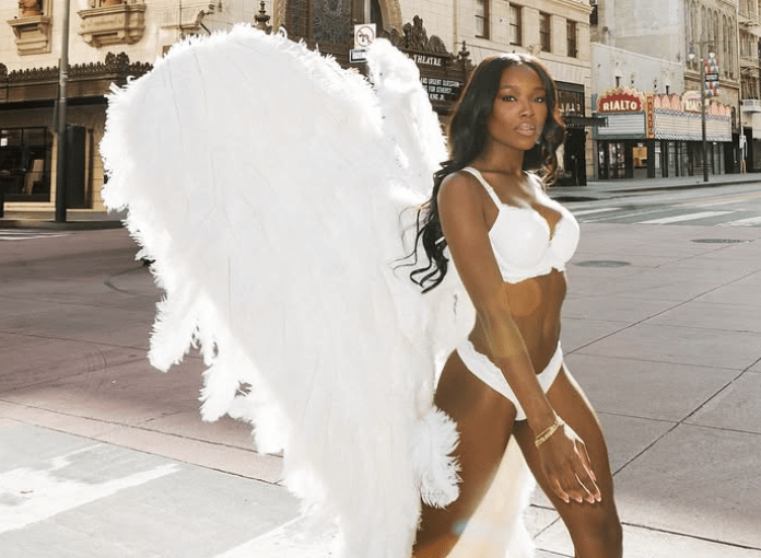 Fine Fridays! 20 Stars Showing Off Their Heavenly Bodies — We’re Looking At You Melinda And Ari! Vol. 12