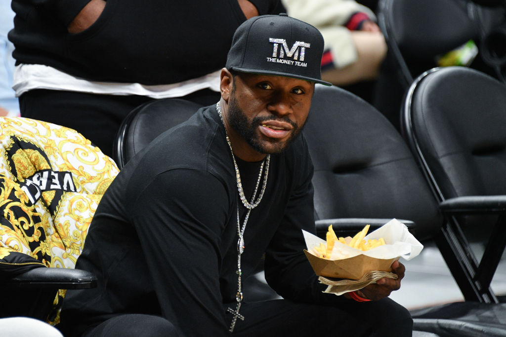 Floyd Mayweather Jr. To Unretire After Mike Tyson Fight, Social Media Swears He’s Broke