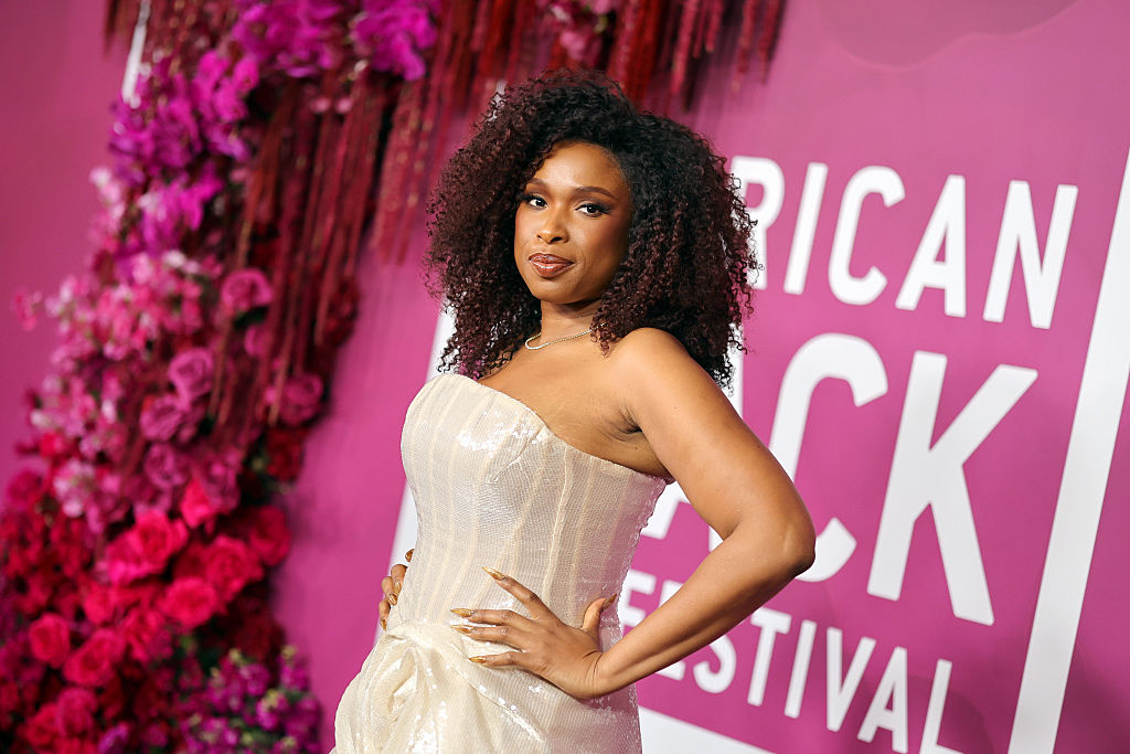 Jennifer Hudson Brings “Dreamgirls” Back to Broadway as Producer