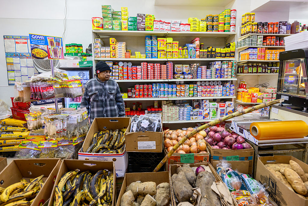 2026 ‘Dirty Dozen’ Report: Nearly 100% of Produce Tested Positive for Pesticides, Including ‘Forever Chemicals’