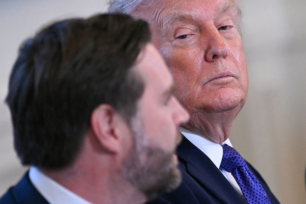 ‘This Is Necessary’: Trump Throws JD Vance Under the Bus Over Iran — But Vance Might Be Sitting on the One Thing That Could Flip This on Trump as Some Conservatives Dare Him to Go There