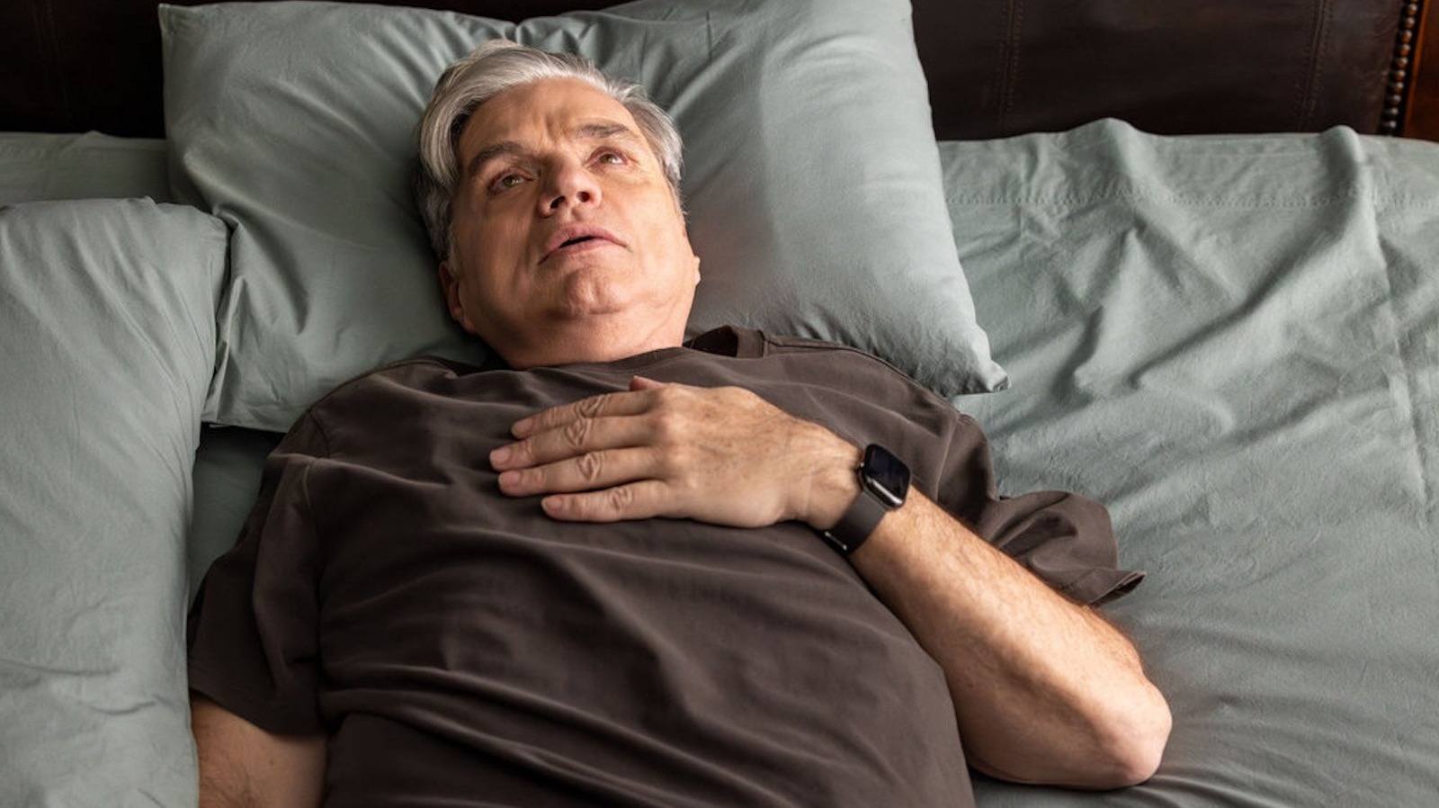 Chicago Med: [Spoiler] Is Alive! Oliver Platt Teases ‘Plenty Of Drama’ Ahead