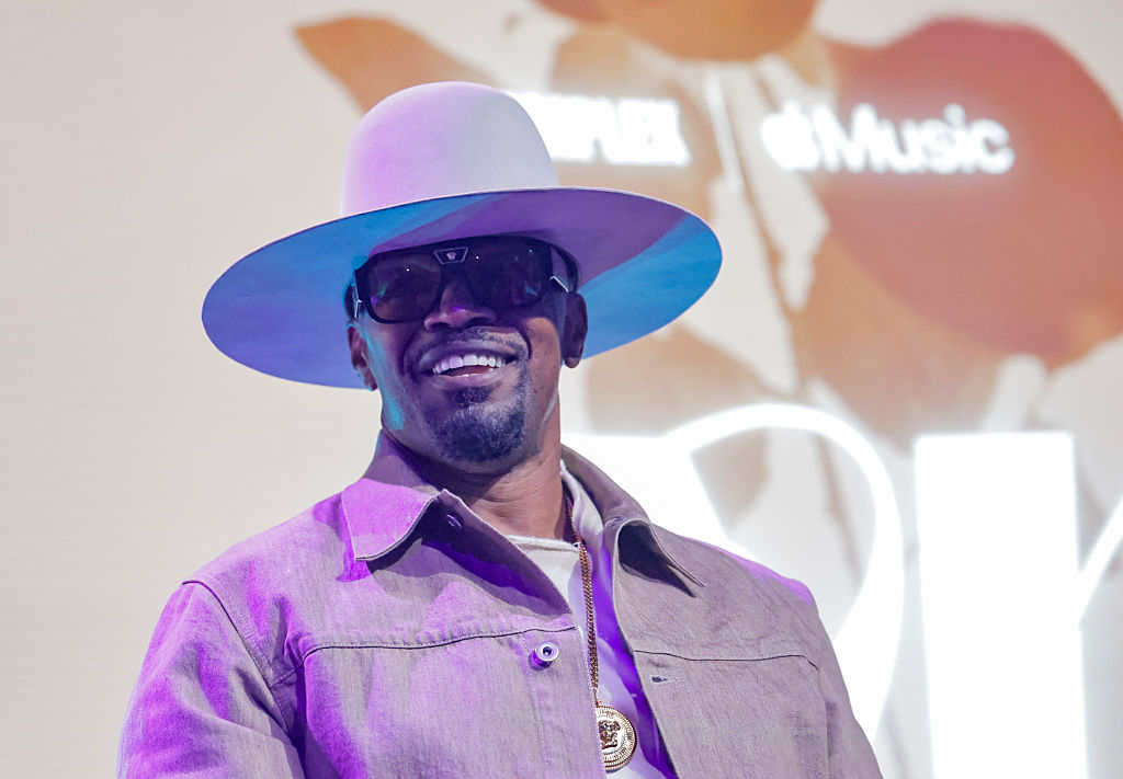 Jamie Foxx’s Fave Song? Viral Moments of the Singer Jamming to This Hit