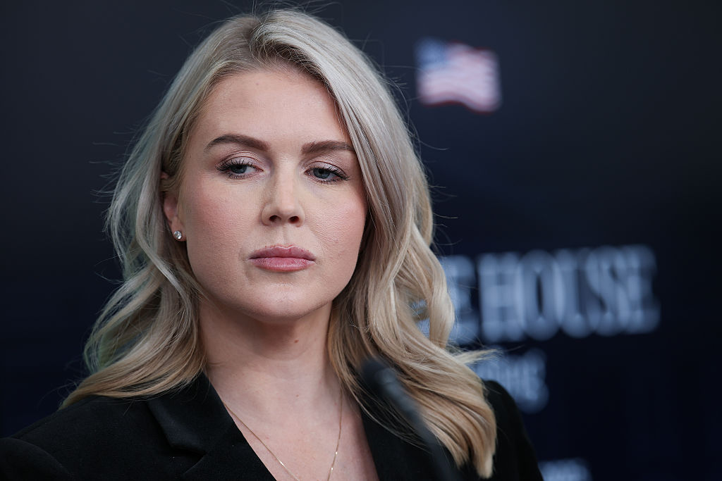 ‘Ouch’: Karoline Leavitt Is About to Flip After New Pic Goes Viral — Fans Zoom In On a Bruise Months After She Had This ‘Unflattering’ One Deleted