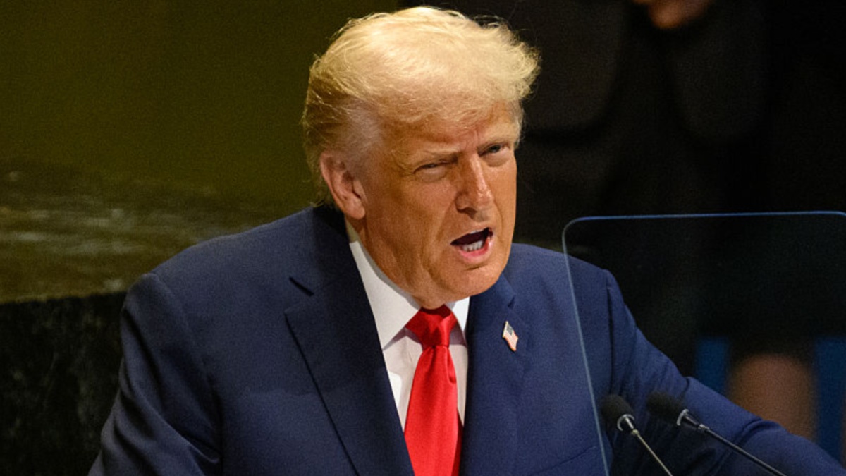 ‘Full Crazy Mode’: Trump’s Weekend Meltdown Spirals Into His Most Racist Attack on Obama and Black Leaders Yet as Midterm Panic Visibly Sets In