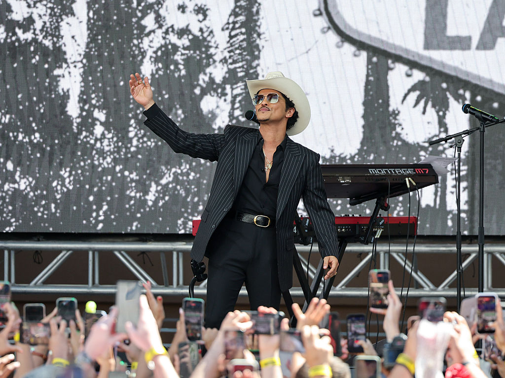 Bruno Mars’ Tour Setlist