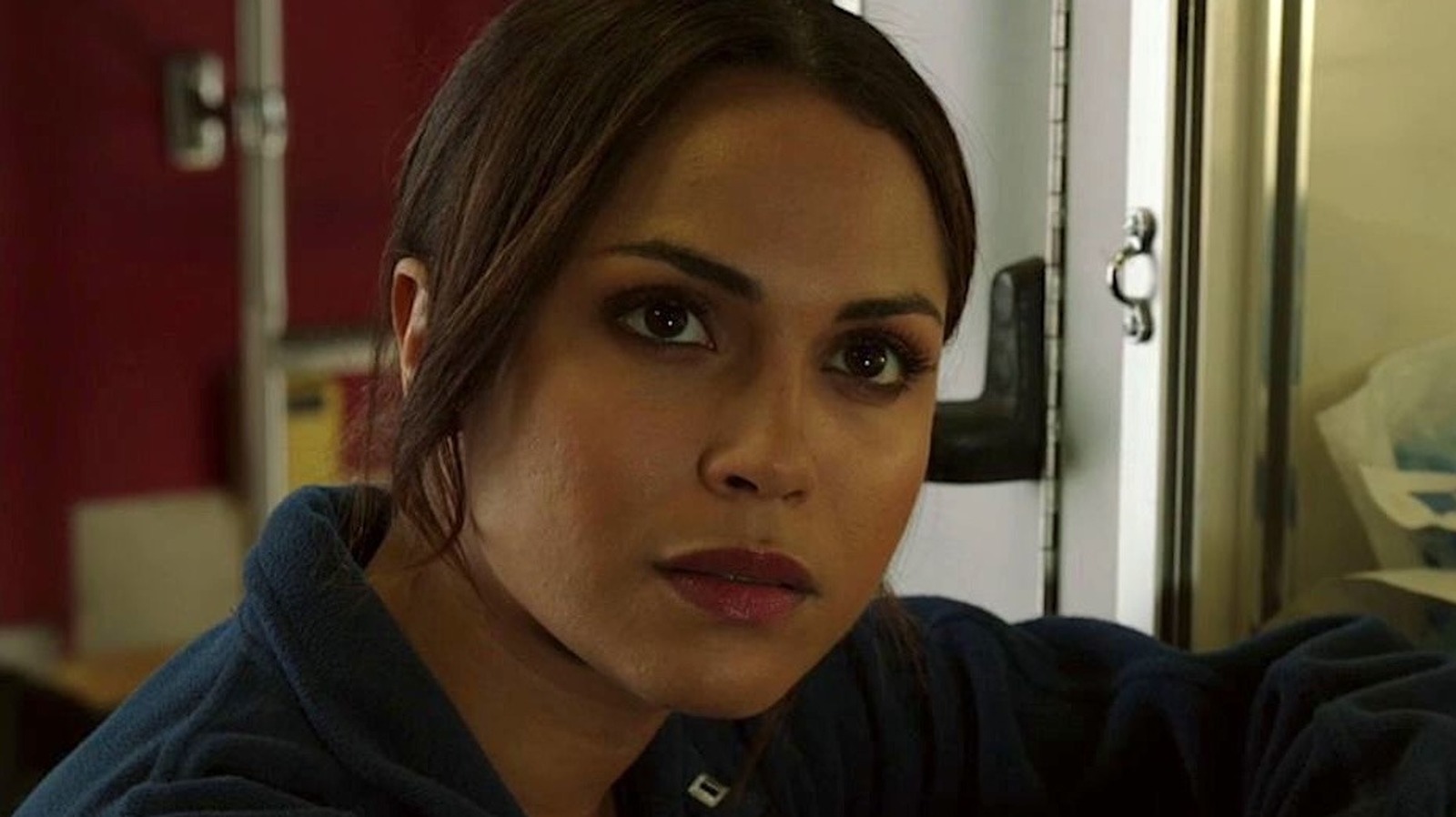 Chicago Fire Star Monica Raymund Directed Several Episodes Of An Acclaimed Crime Drama