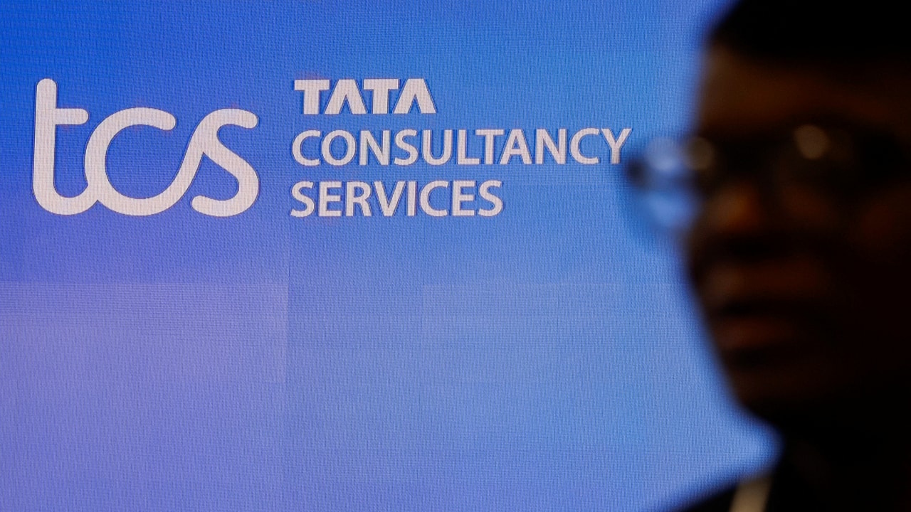 TCS Q1 profit slips below estimates at Rs 13,349 crore, revenue tops expectations; Rs 12 dividend declared – Moneycontrol.com