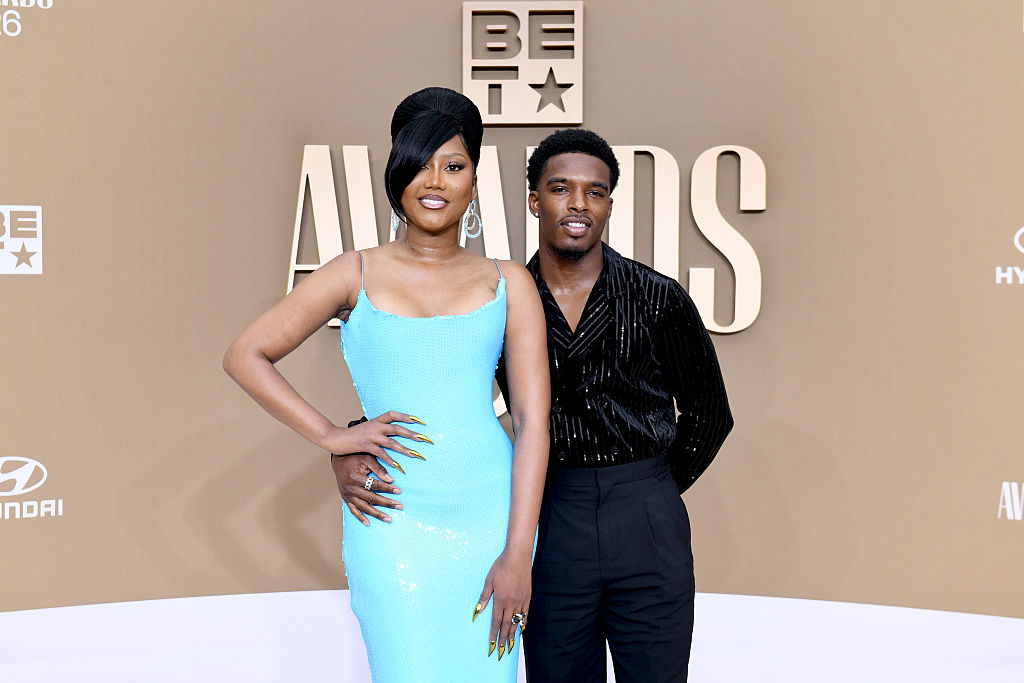 ‘Not Coming Off Him!’ Muni Long Declares ‘Dirty Drawls’ Devotion To Rapper Akeem Ali, Seemingly Confirms Coupledom After BET Awards Pop-Out