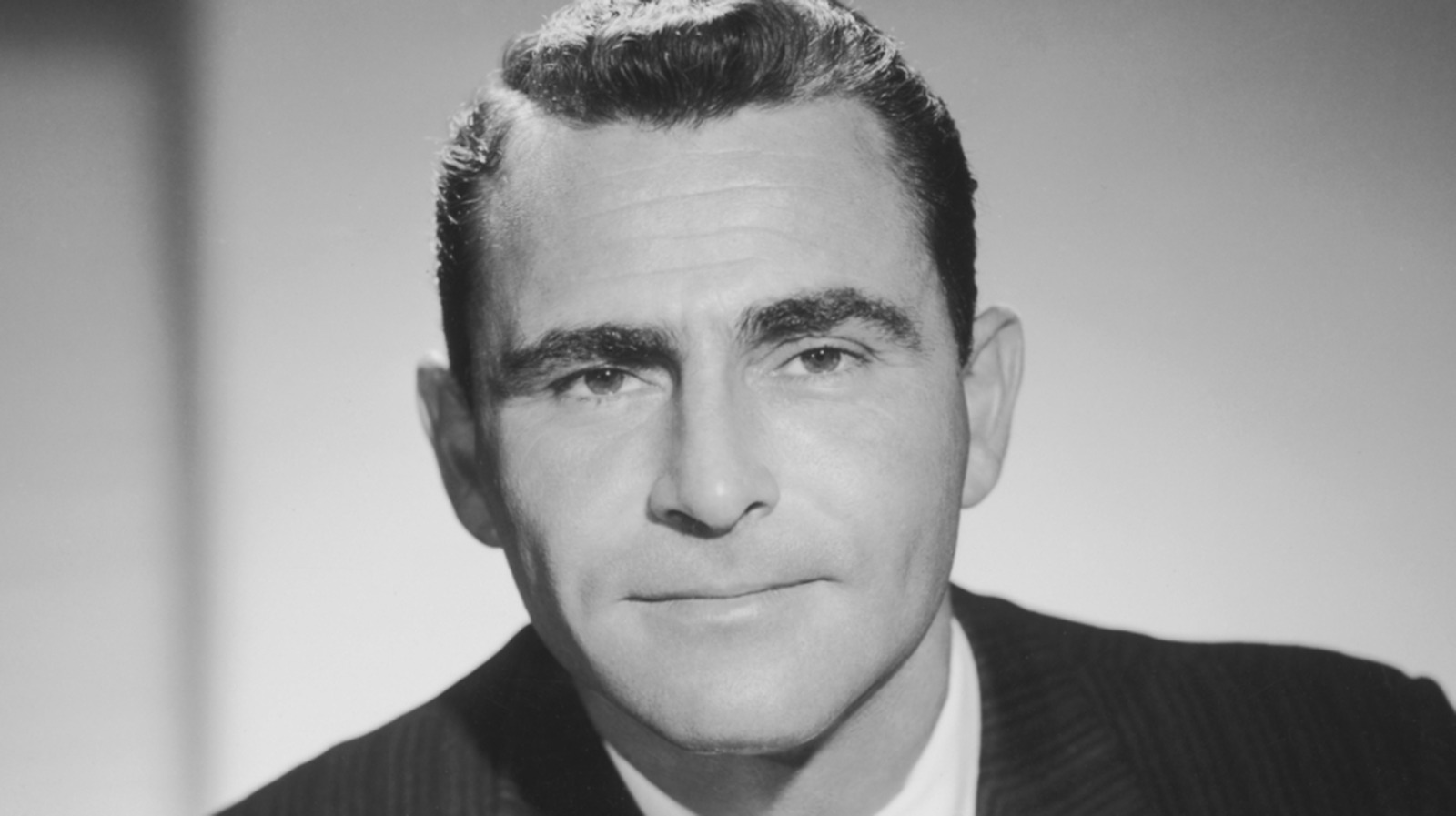 The Twilight Zone Nearly Had A Different Narrator, And Rod Serling Was Not A Fan