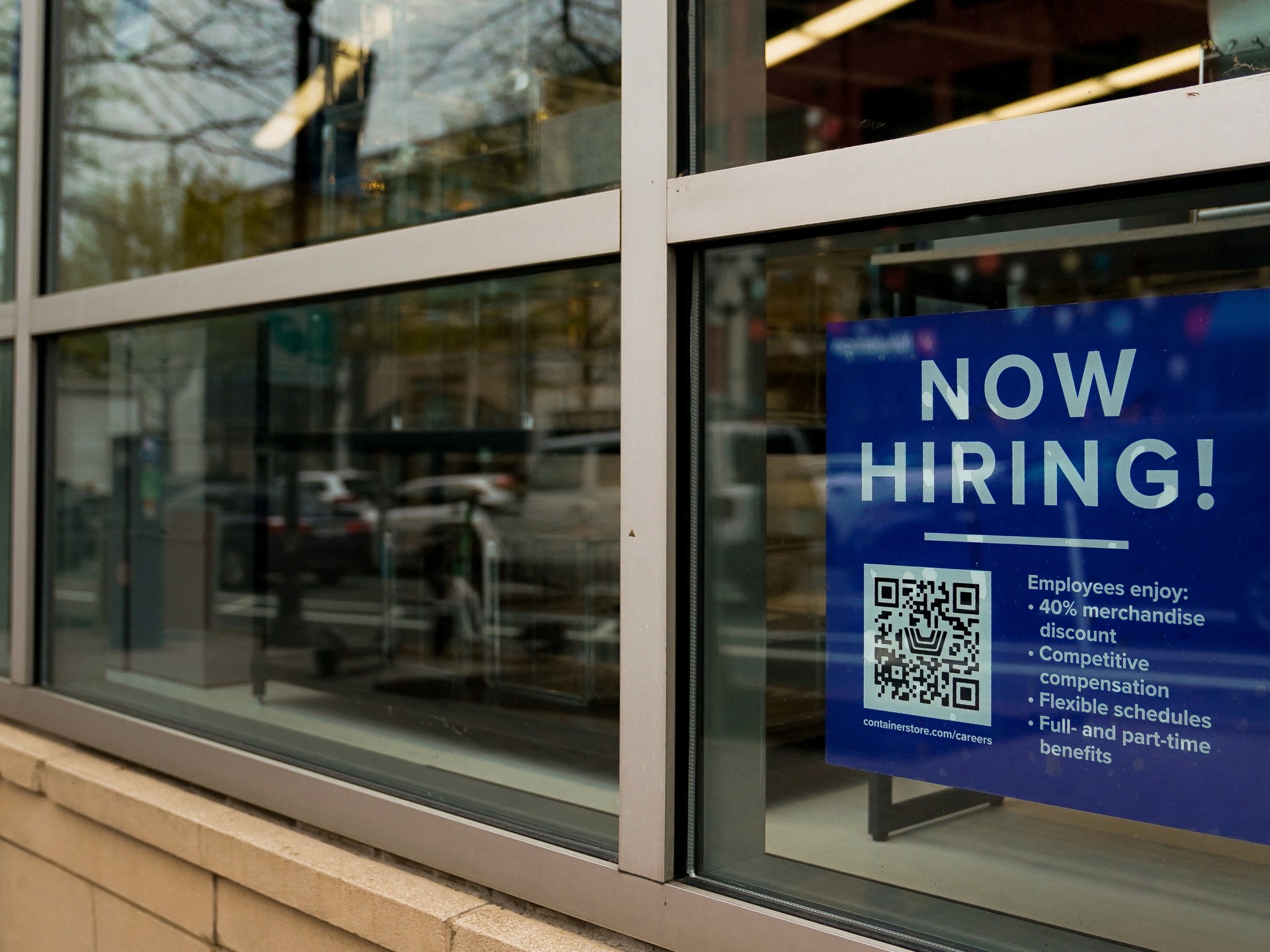 US labour market sheds jobs in July as labour force participation slumps – Al Jazeera