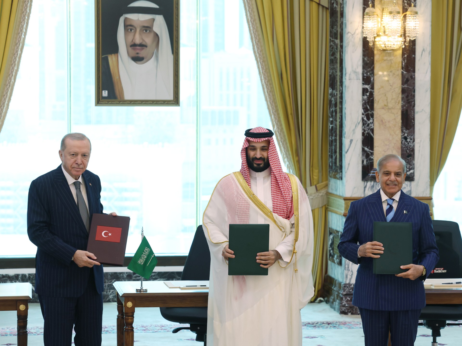 Saudi ⁠Arabia, Pakistan and Turkiye sign defence deal amid regional turmoil – Al Jazeera