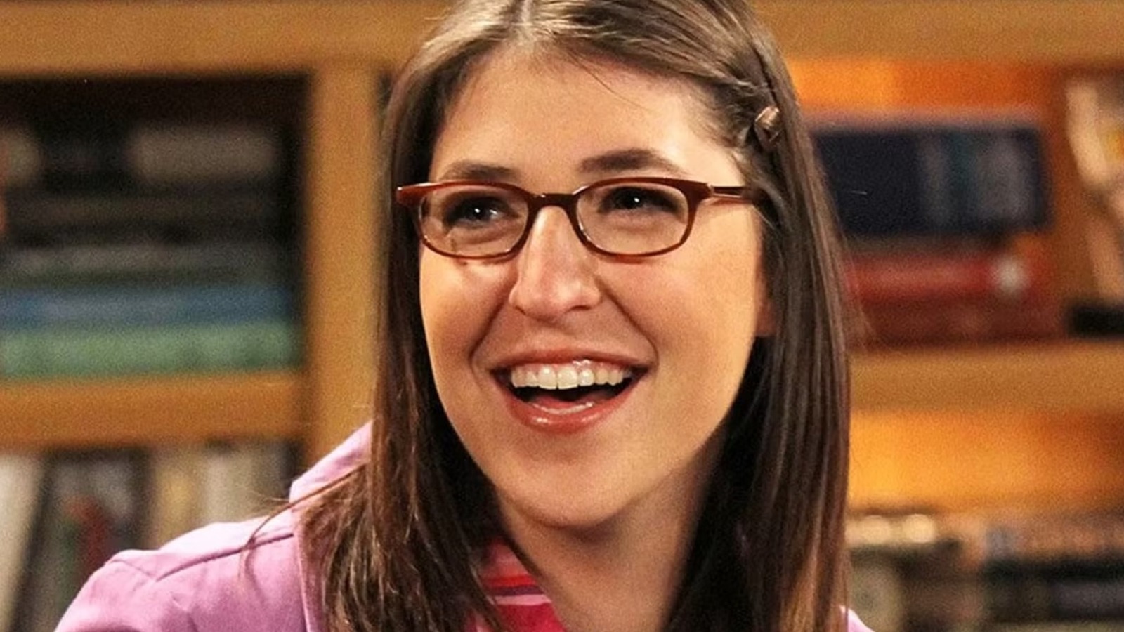 The Big Bang Theory Actors Mayim Bialik Is Still Close To Years After The Show Ended