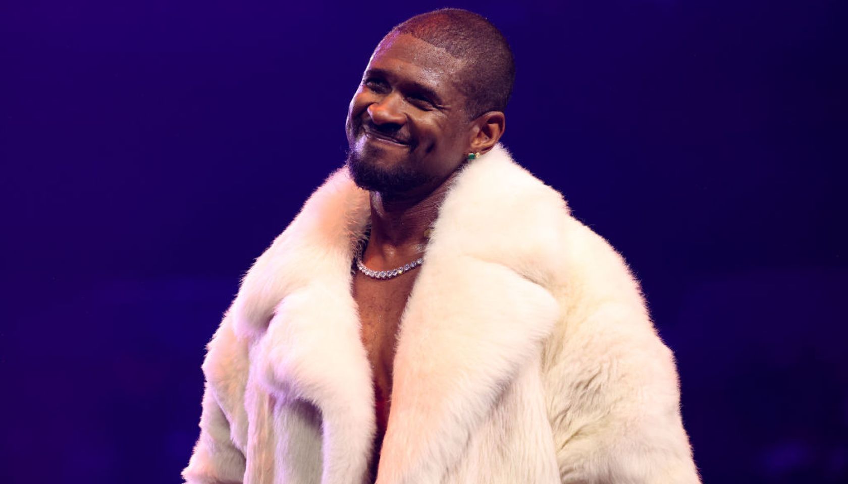 Usher Or Uhhh… Sure? Usher Denies Body Double Deception Onstage After ‘Confessions’ Clone Conspiracies Go Viral