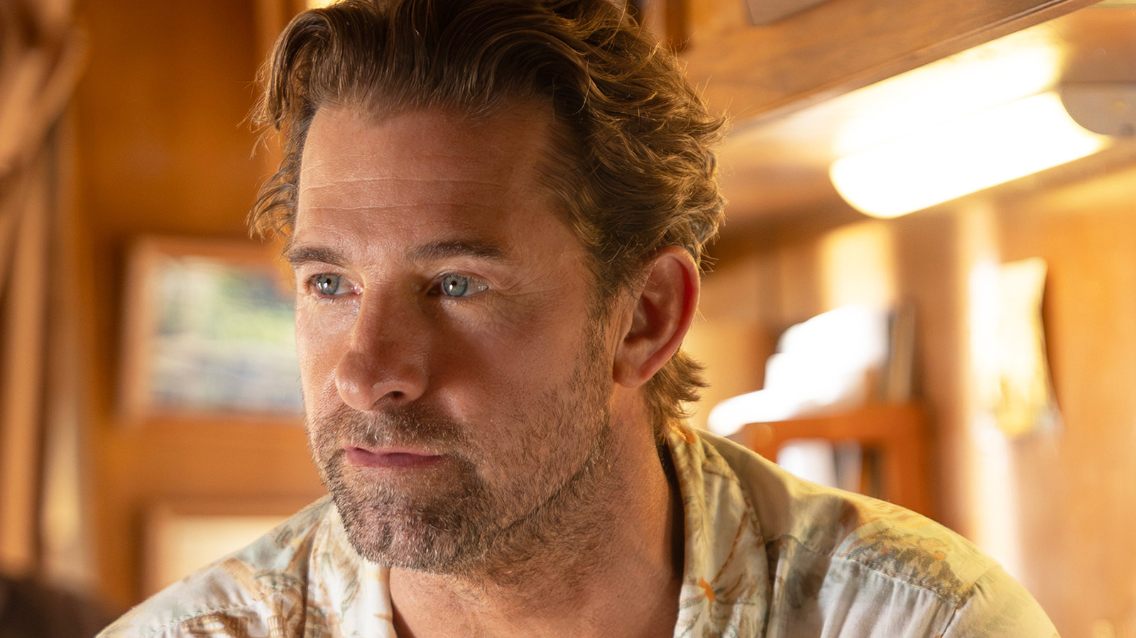 R.J. Decker Season 2 Premiere: Scott Speedman Breaks Down R.J. And Emi’s ‘Weird’ Reunion, The Return Of An Old Flame, And More — Grade It!