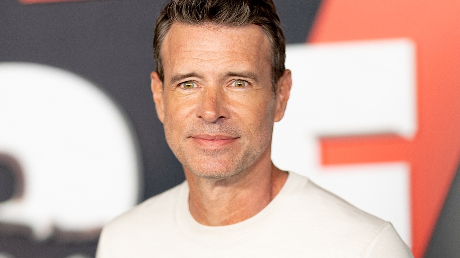 Casting News: Scott Foley To Play The Prez At Hulu, Scrubs Adds Tamera Mowry, And More