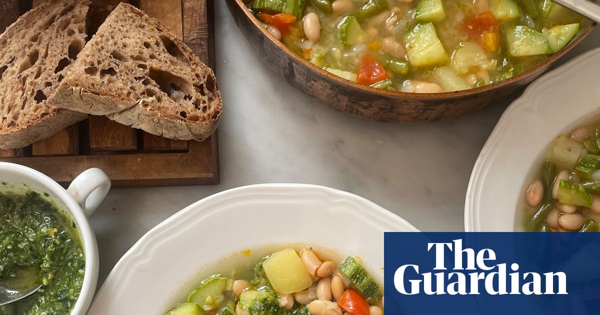 Rachel Roddy’s summer minestrone with pesto – recipe | A kitchen in Rome