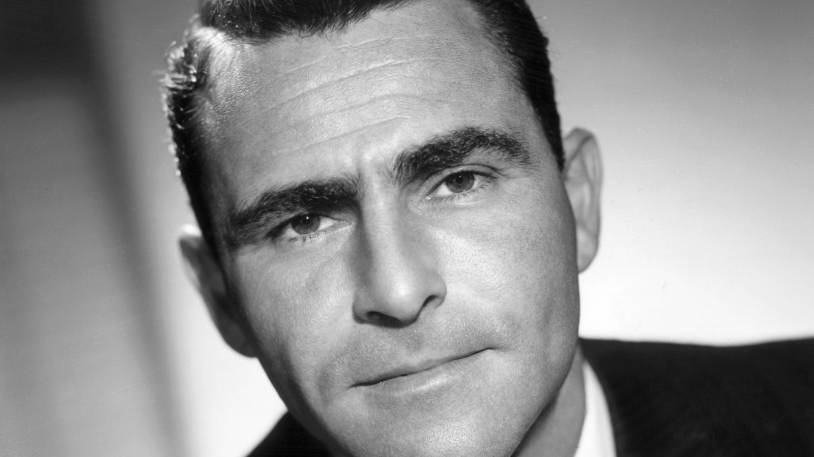 15 The Twilight Zone Episodes Everyone Should Watch At Least Once