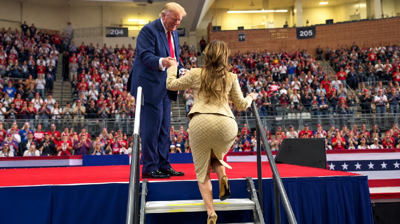 Trump Compliments Nicki Minaj’s Badonkadonk at Michigan Rally, Sparking Reactions